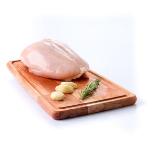 Peito Frango com Osso sem Pele Resfriado Bandeja 1 Unidade 618g