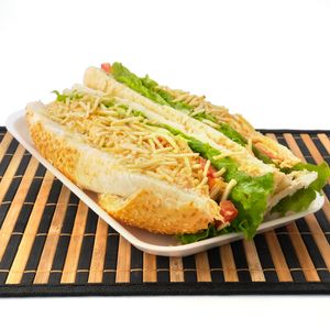 Baguete Recheada de Frango com Requeijão 1 Unidade 309g