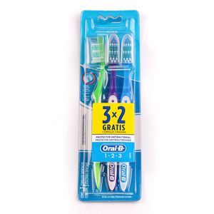 Escova Dental Oral B Leve 3 Pague 2Unidades